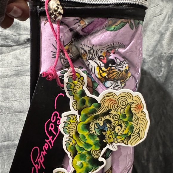 Ed Hardy Purple/Lilac King Sheet Set, Birds,Tigers,Flowers Tattoo Illustrations - Picture 7 of 10